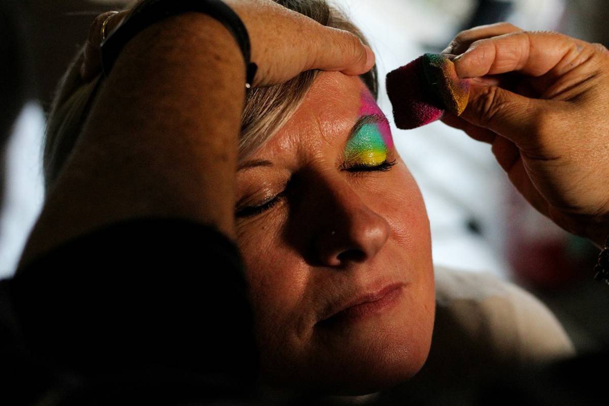 Infographic showing why party makeup fails: environmental stressors vs. proper prep steps