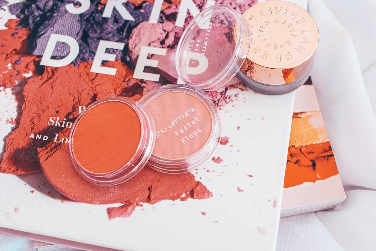 Before and after photos of Sarah: vibrant, long-lasting party cheek makeup at a winter wedding